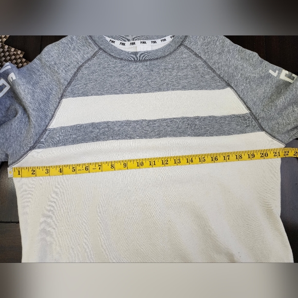 Sweater Pink Victoria Secret size S - Picture 7 of 11